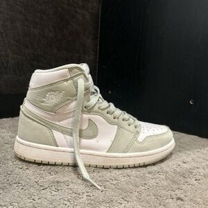 Nike air Jordan 1's